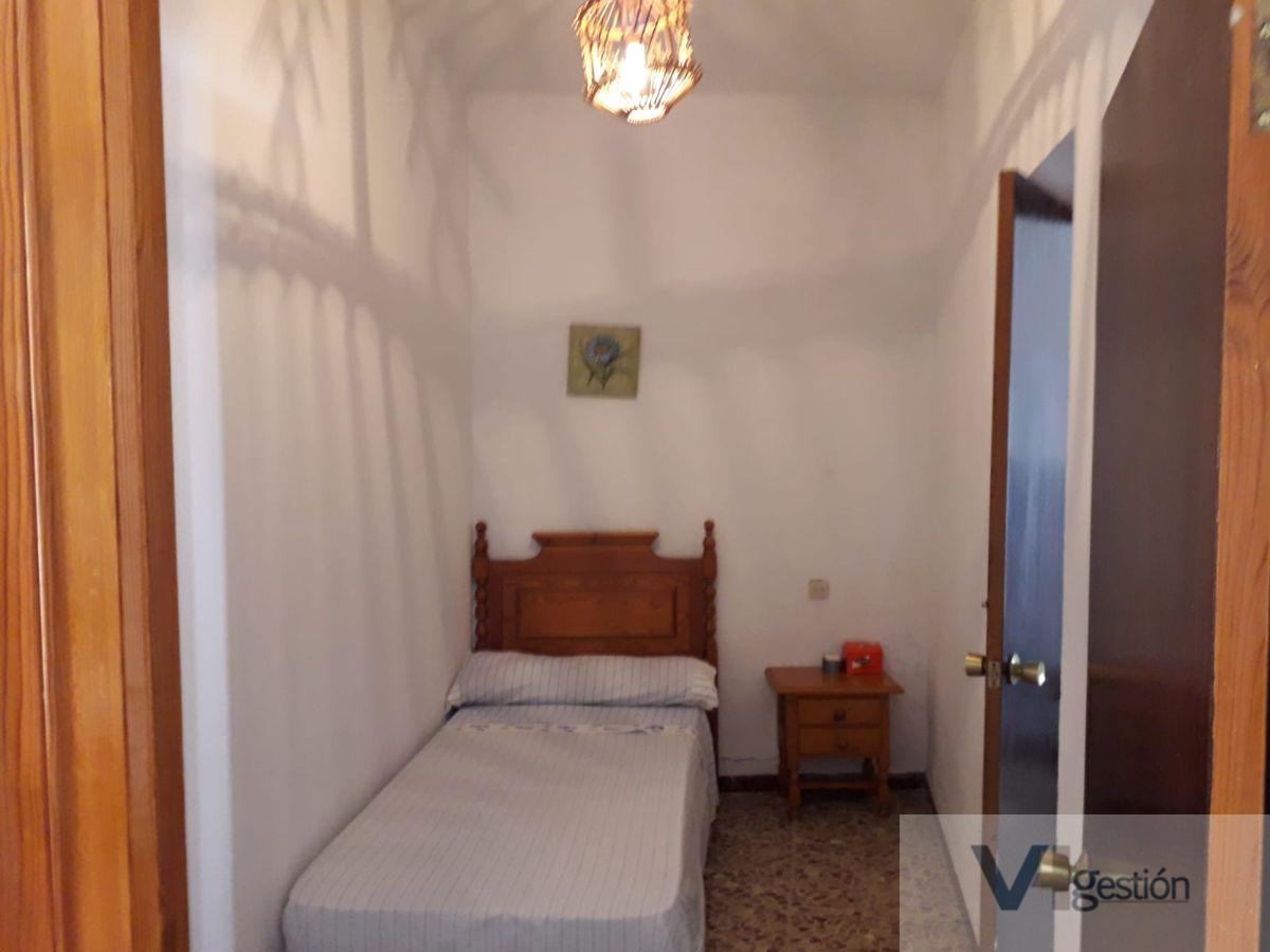 For sale of house in Villamartín