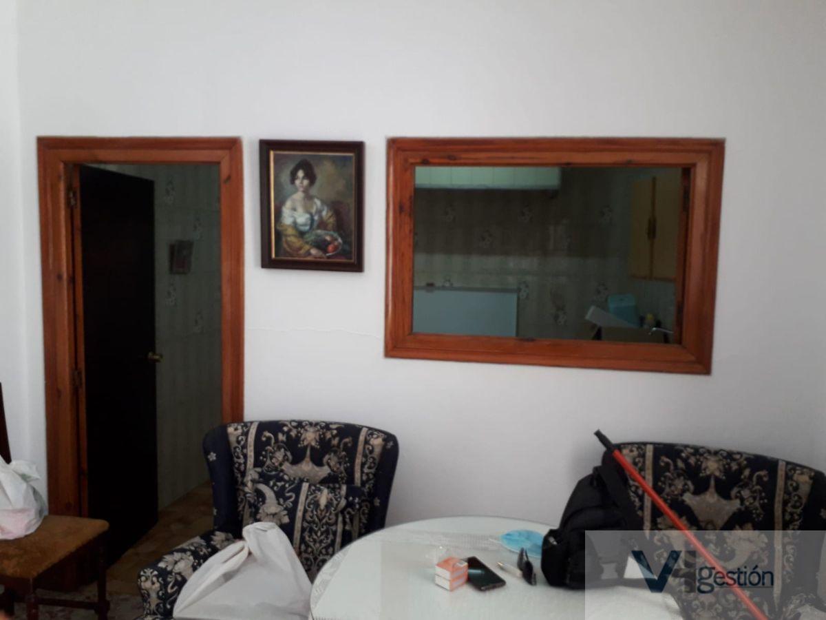 For sale of house in Villamartín