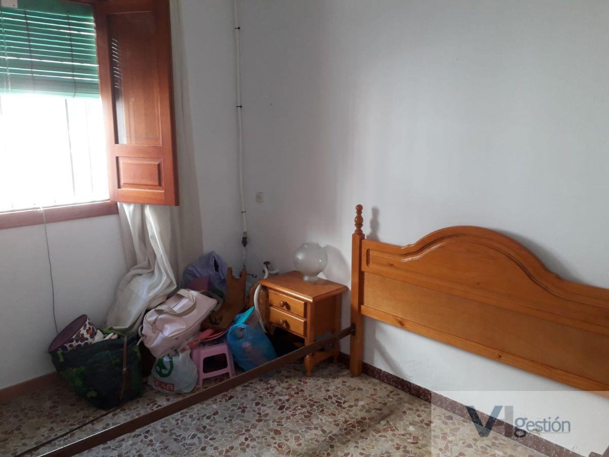 For sale of house in Villamartín