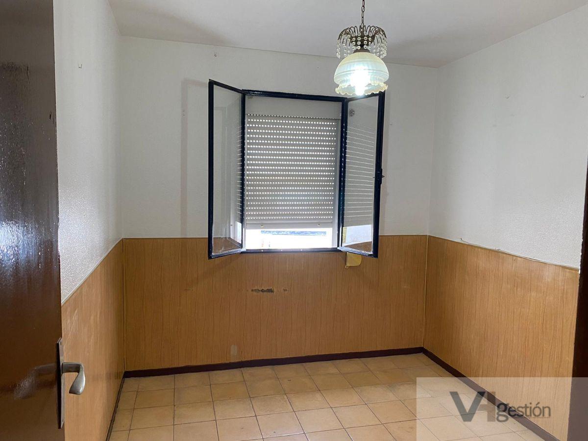 For sale of flat in Villamartín