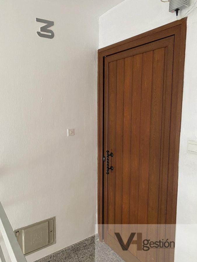 For sale of flat in Villamartín