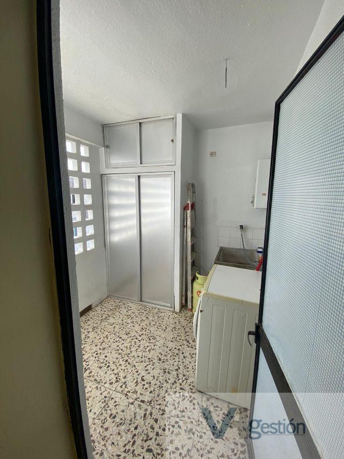 For sale of flat in Villamartín