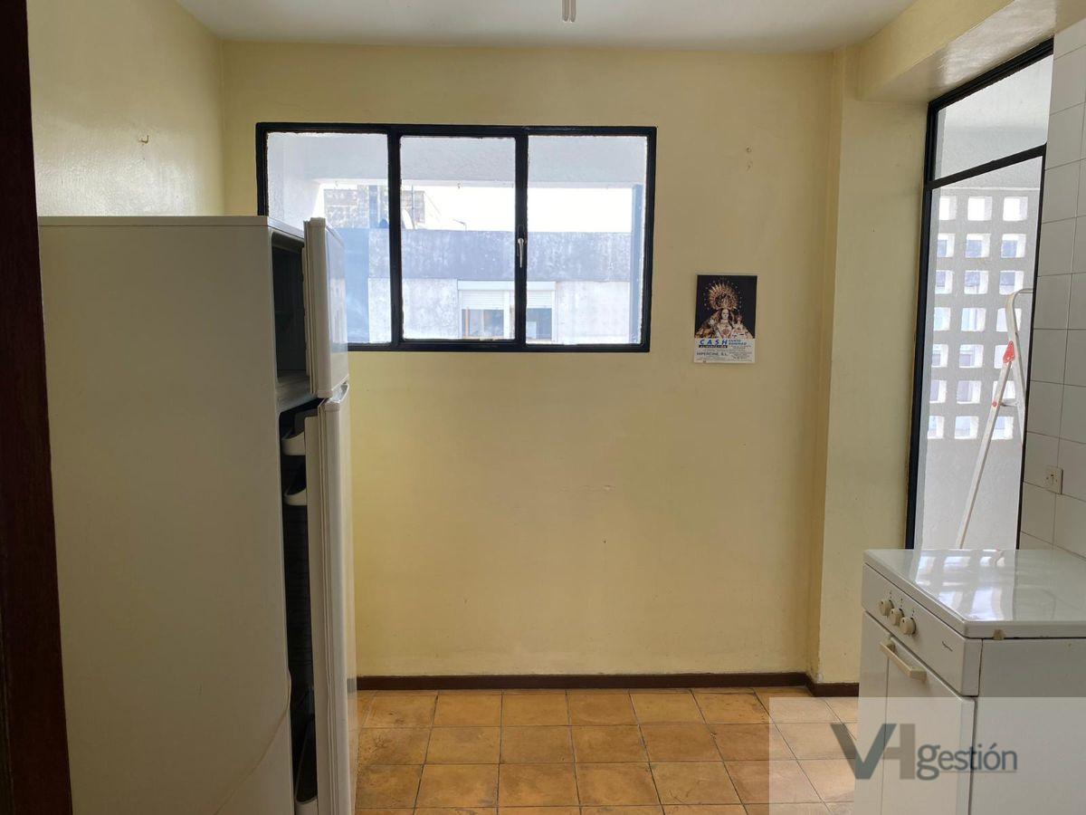 For sale of flat in Villamartín