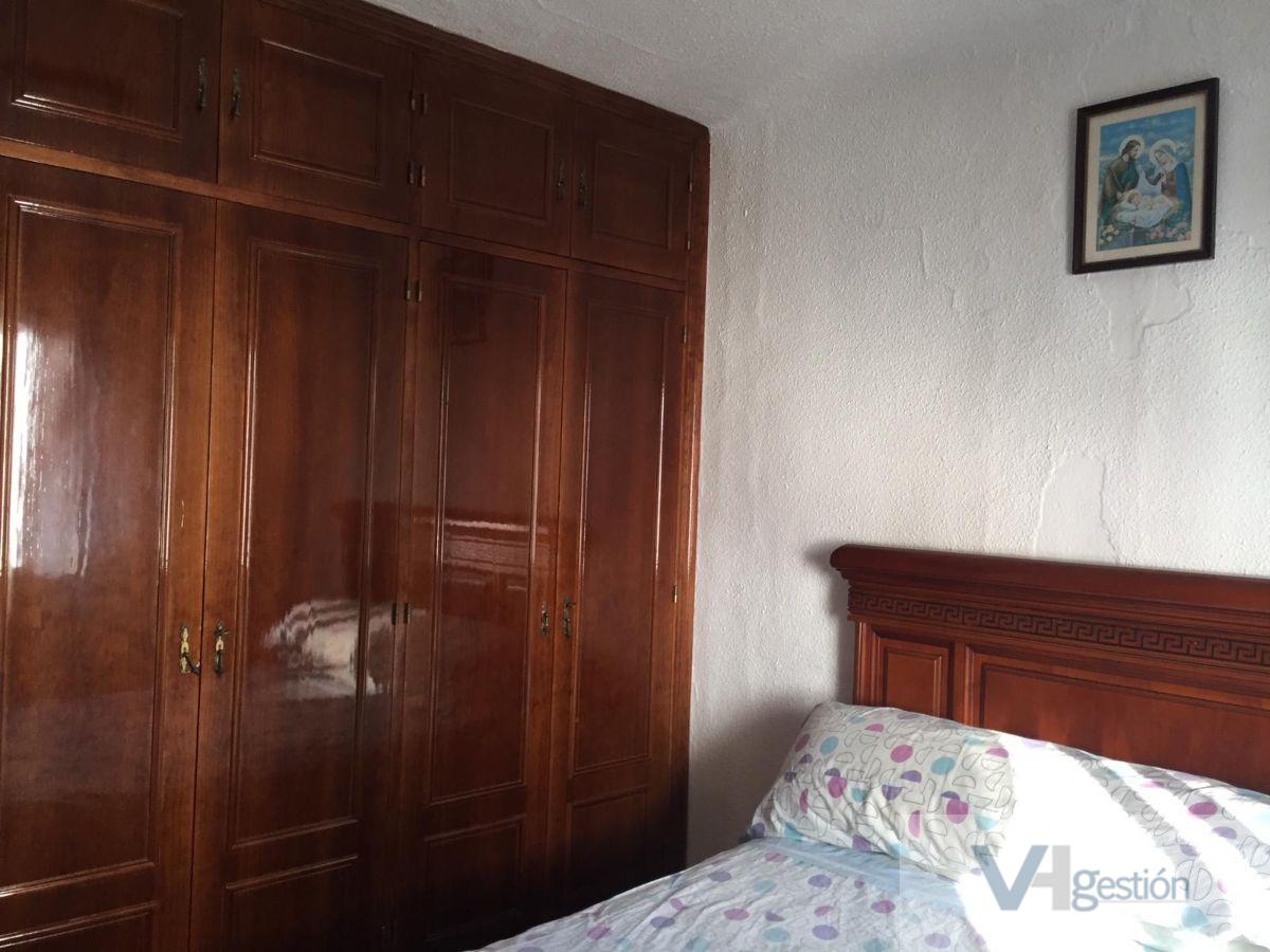 For sale of flat in Villamartín