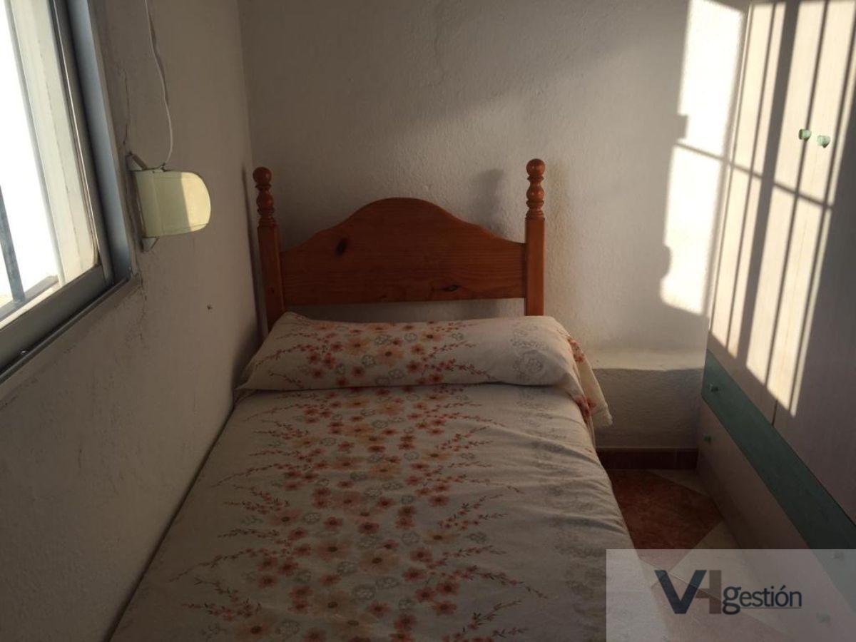 For sale of flat in Villamartín