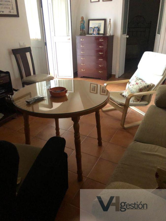 For sale of house in Villamartín