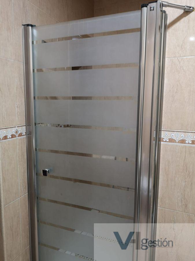 For sale of house in Villamartín