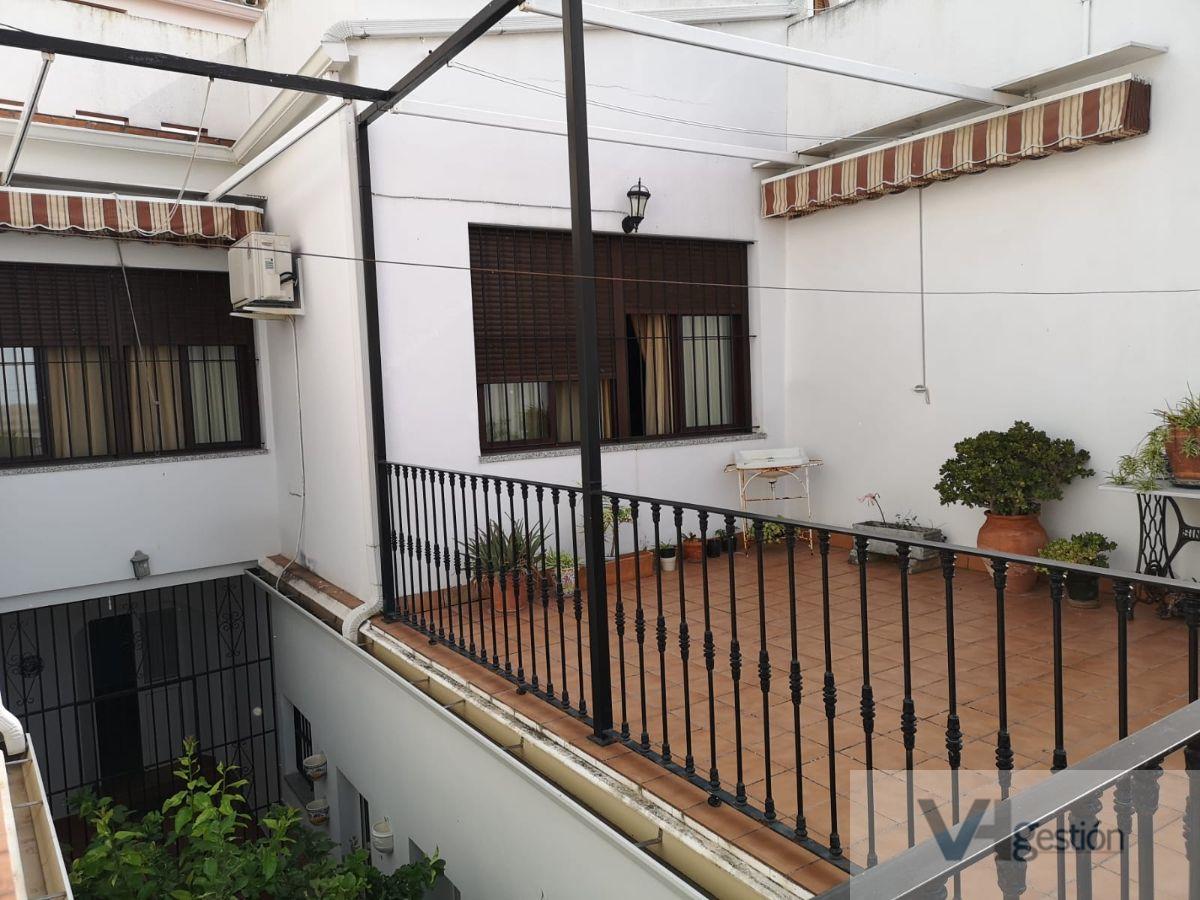 For sale of house in Villamartín