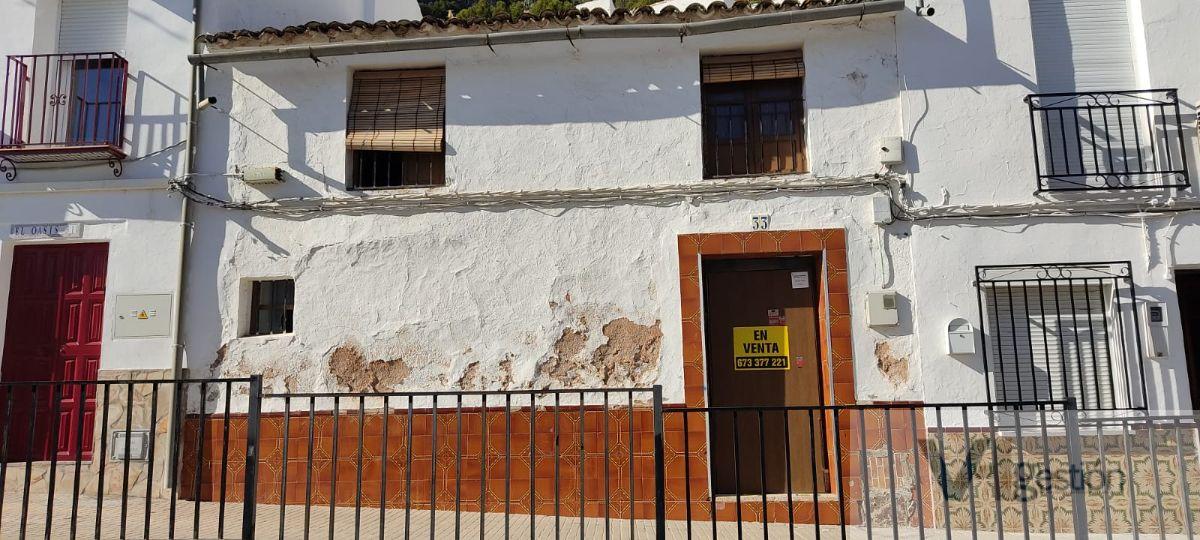 For sale of house in Algodonales