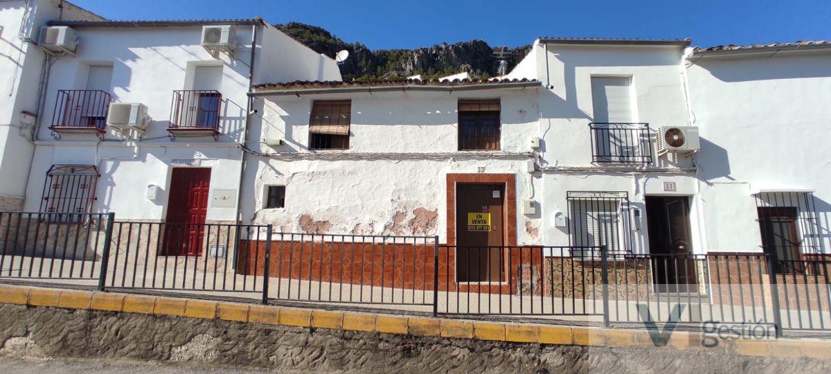 For sale of house in Algodonales