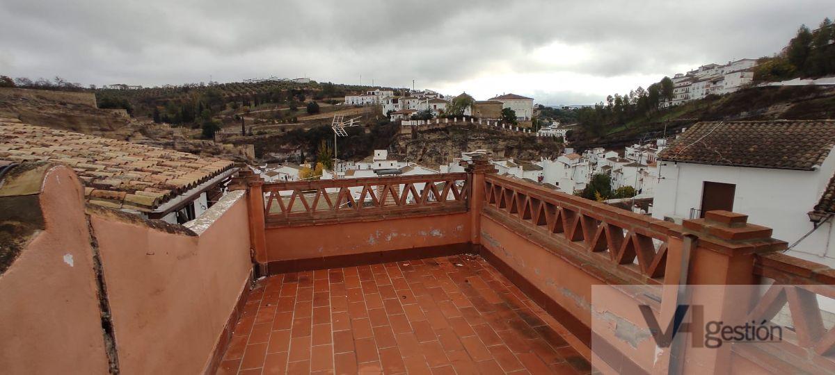For sale of house in Setenil de las Bodegas