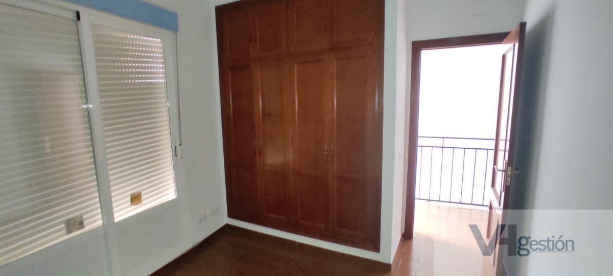 For sale of duplex in Villamartín