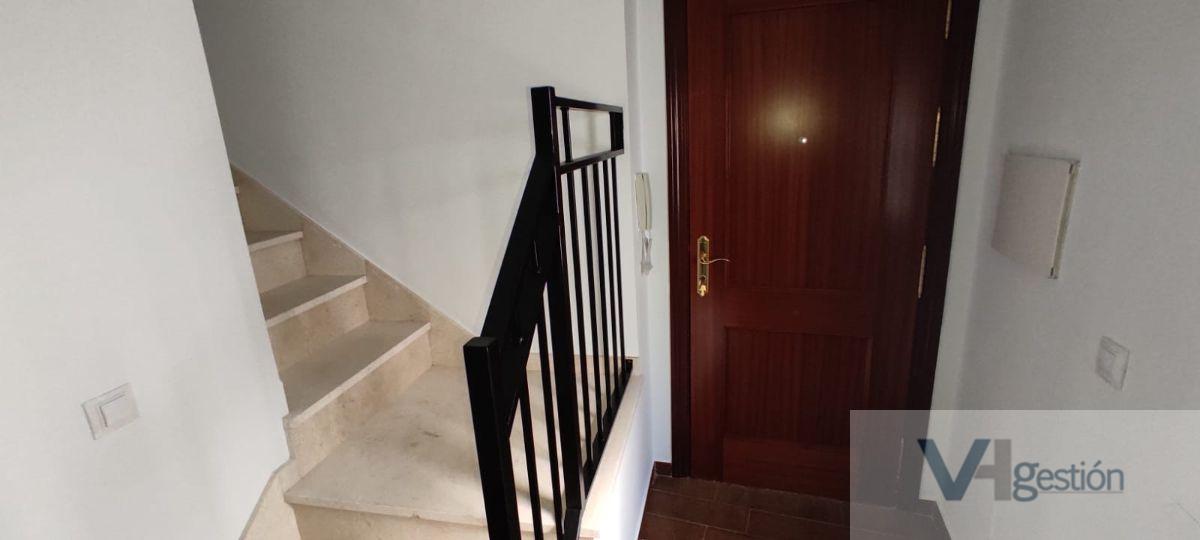 For sale of duplex in Villamartín