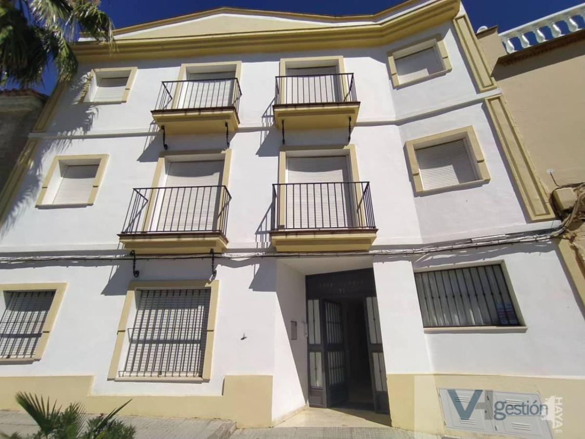 For sale of flat in Puerto Serrano