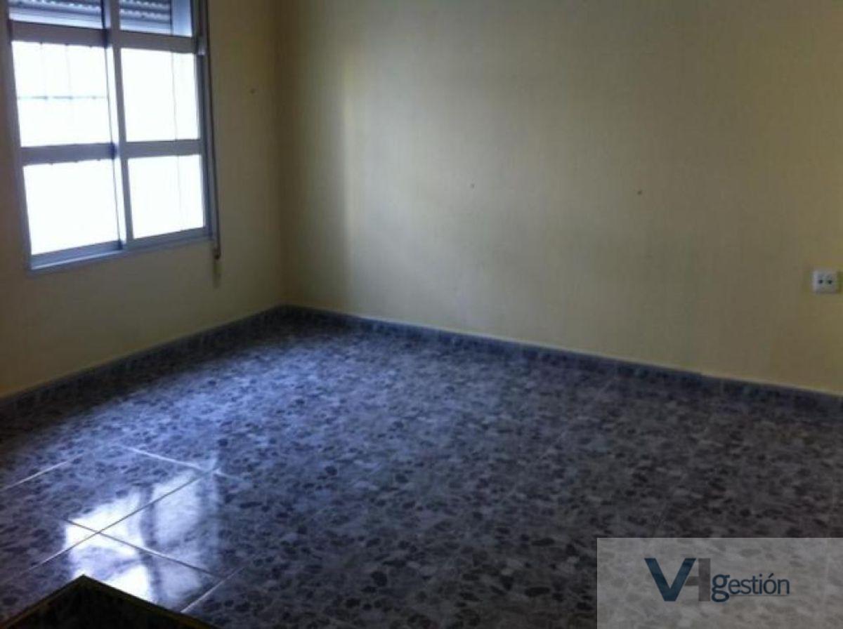 For sale of flat in Villamartín