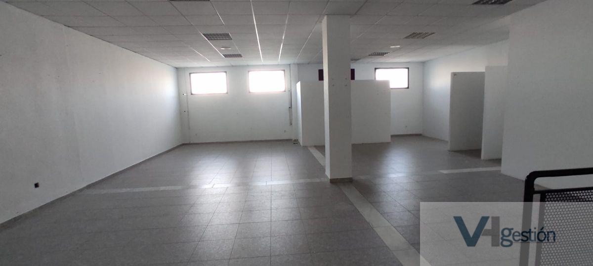 For sale of commercial in Villamartín