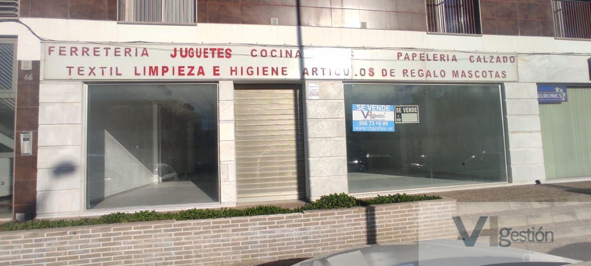 Venta de local comercial en Villamartín