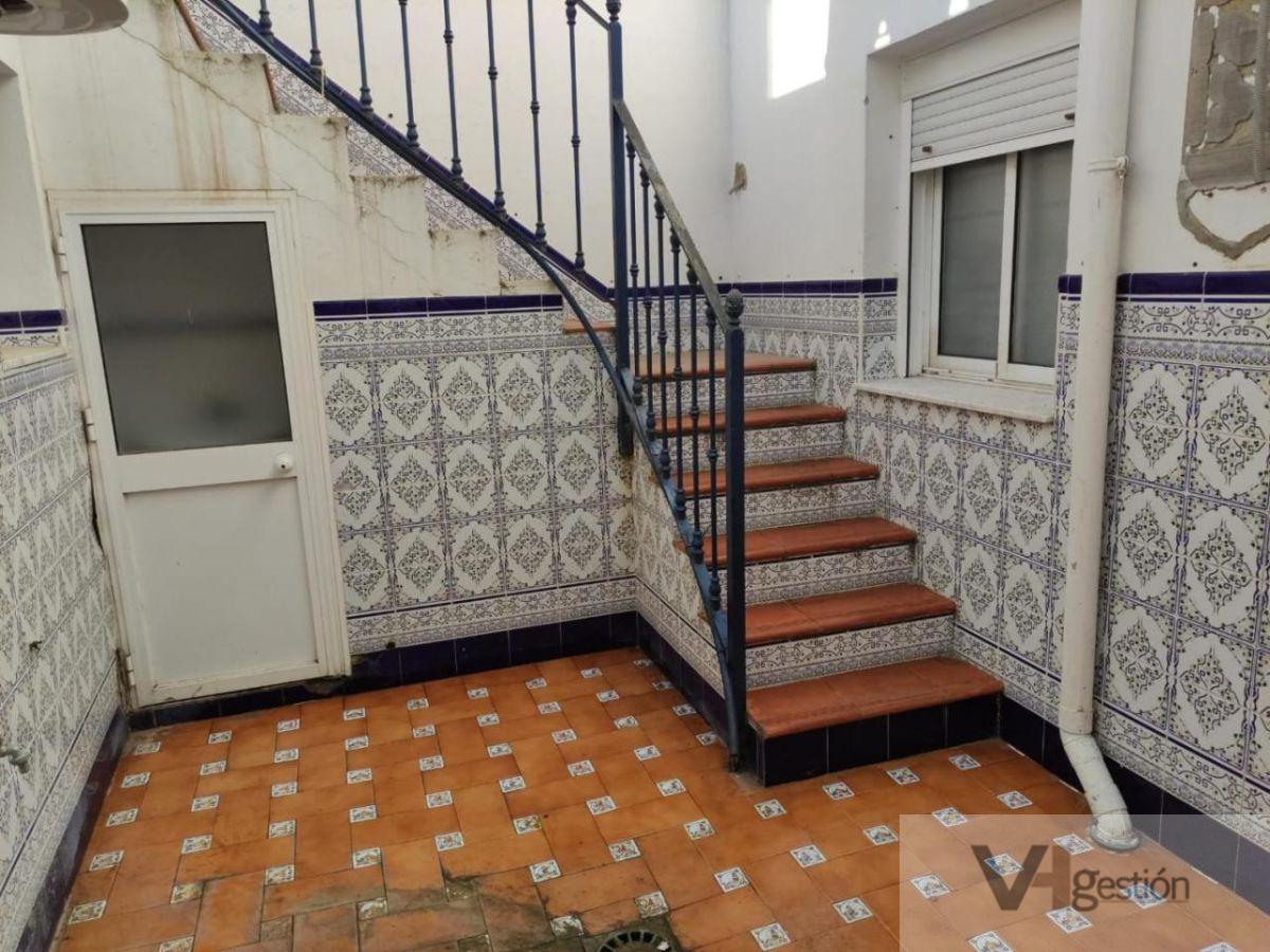 For sale of house in Villamartín