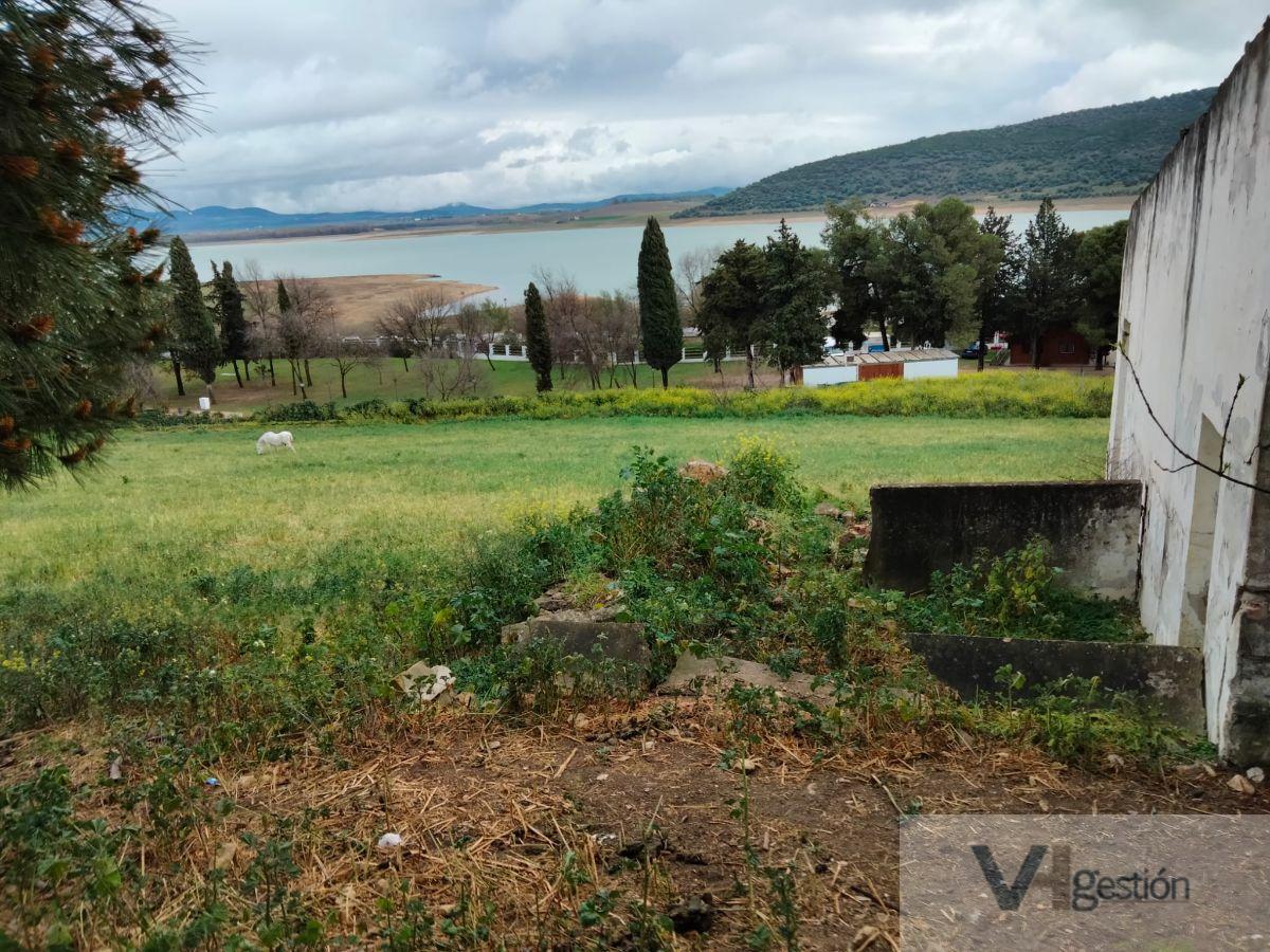 For sale of land in Bornos