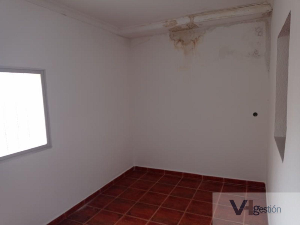 For sale of flat in Villamartín