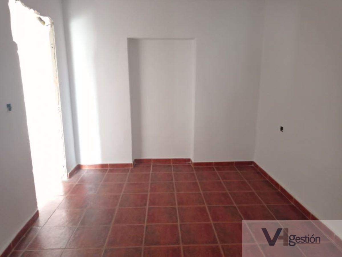 For sale of flat in Villamartín