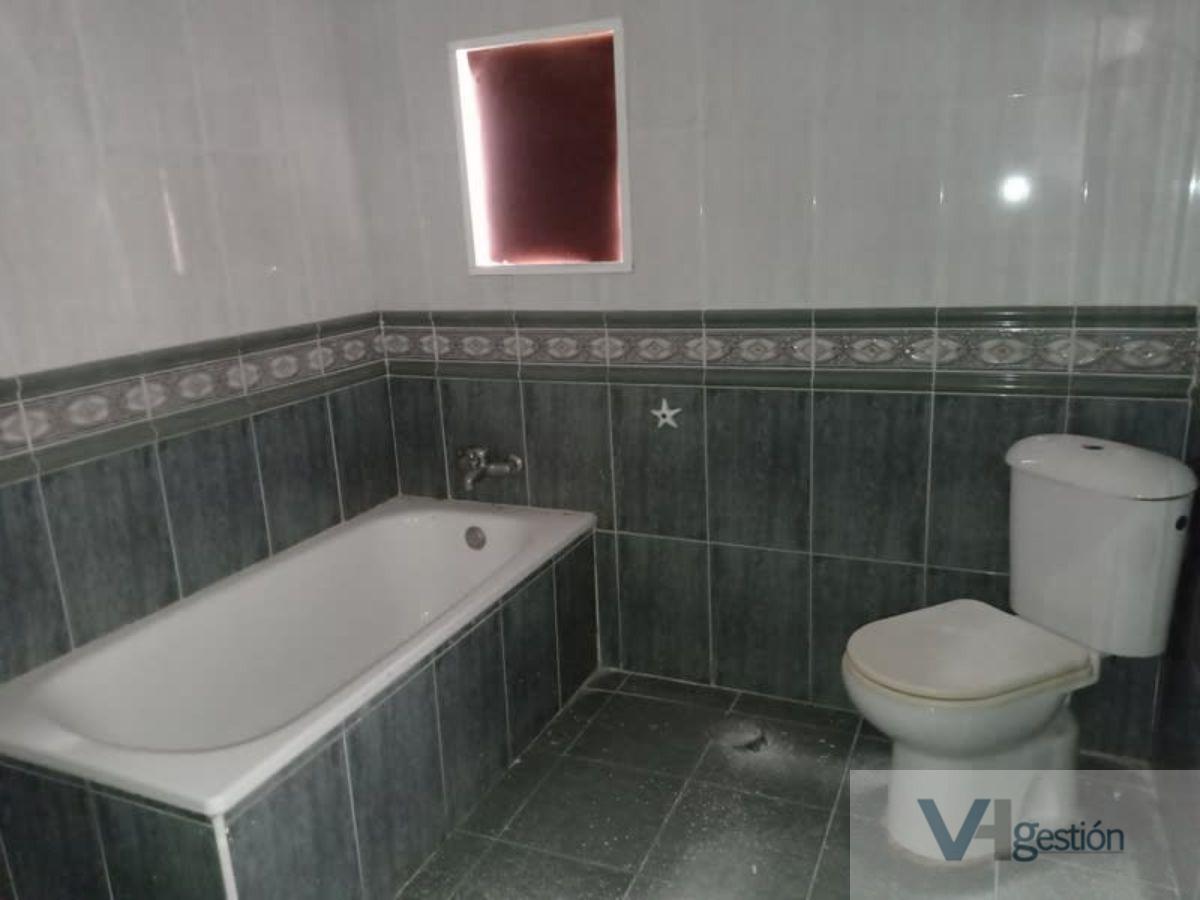 For sale of flat in Villamartín