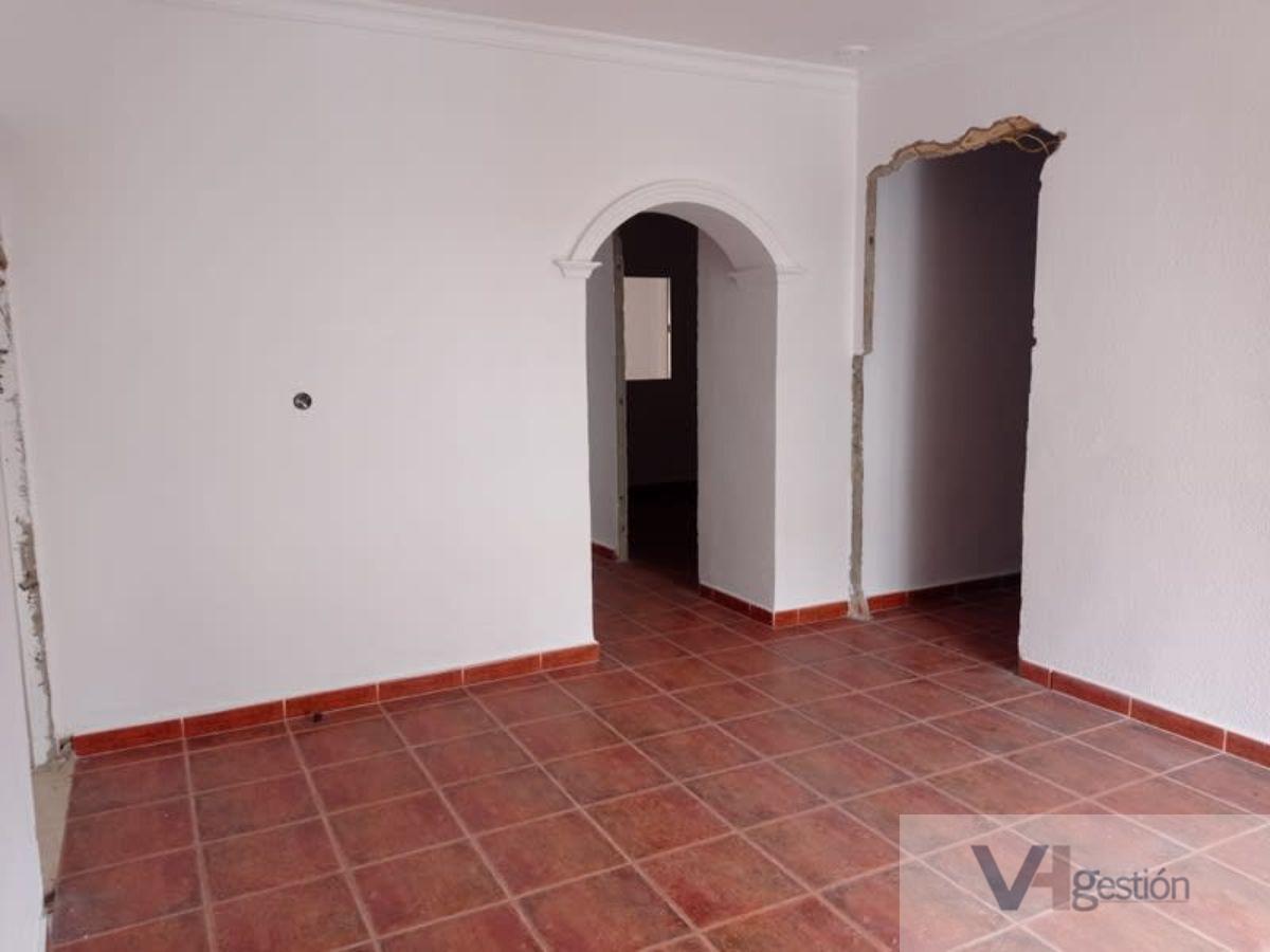 For sale of flat in Villamartín