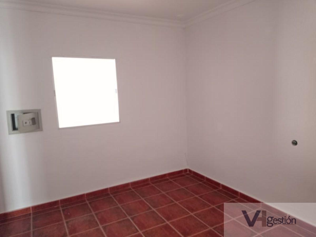 For sale of flat in Villamartín