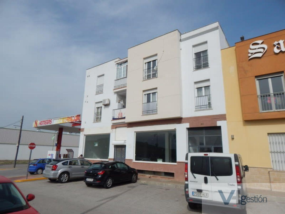 For sale of flat in Villamartín