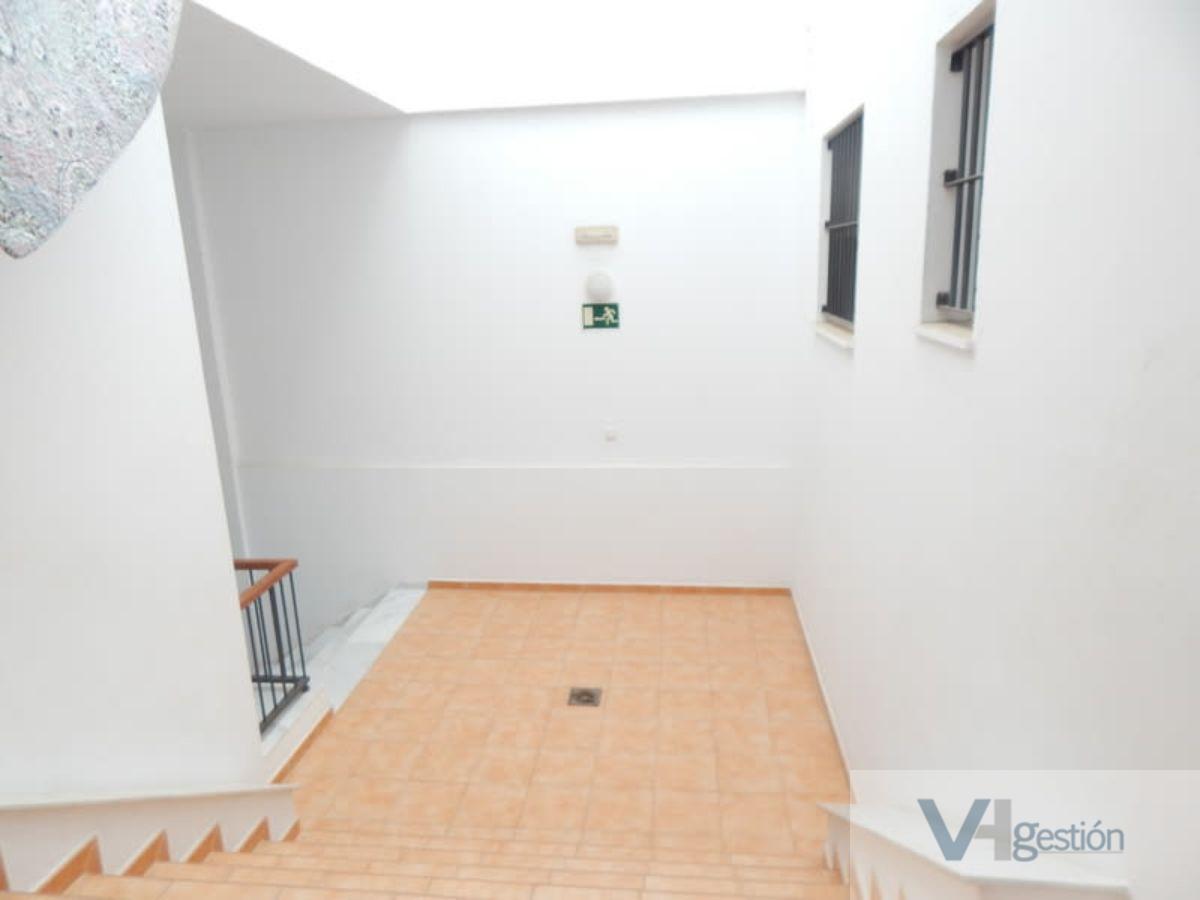 For sale of flat in Villamartín