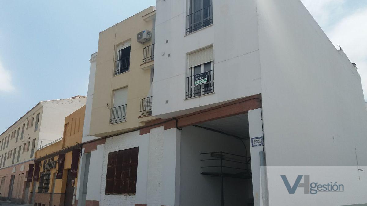 For sale of flat in Villamartín