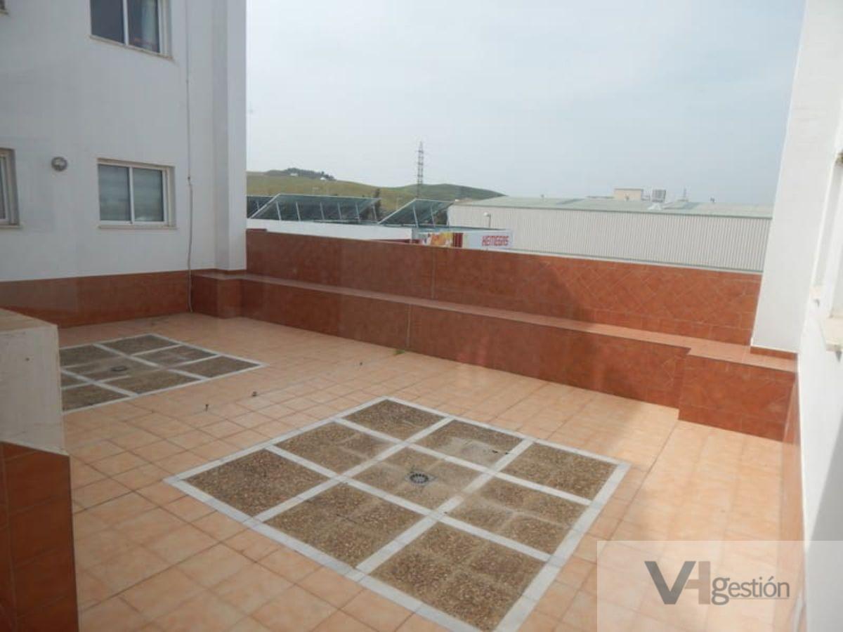 For sale of flat in Villamartín