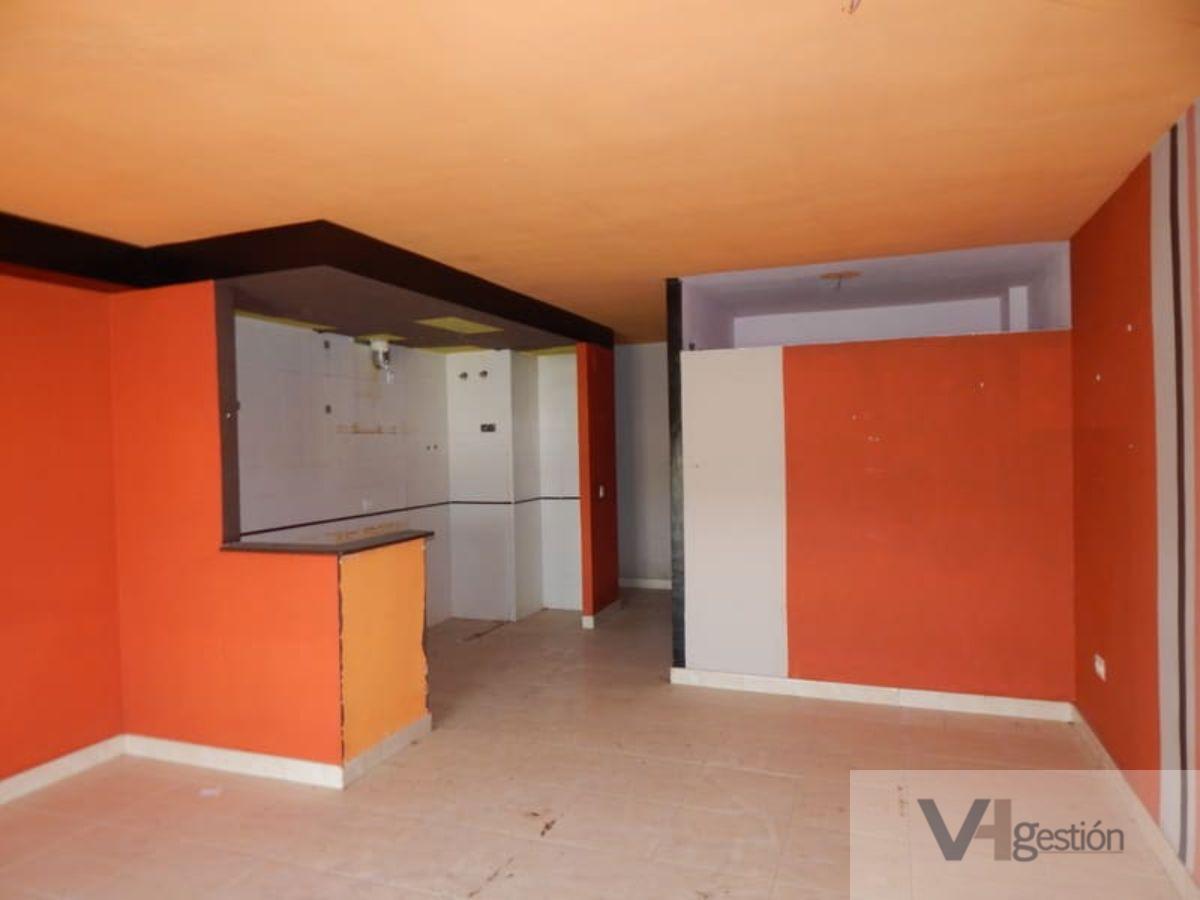 For sale of flat in Villamartín