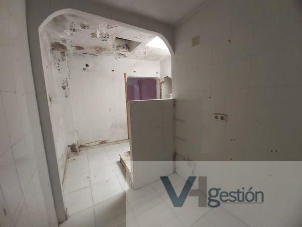 For sale of house in Villamartín