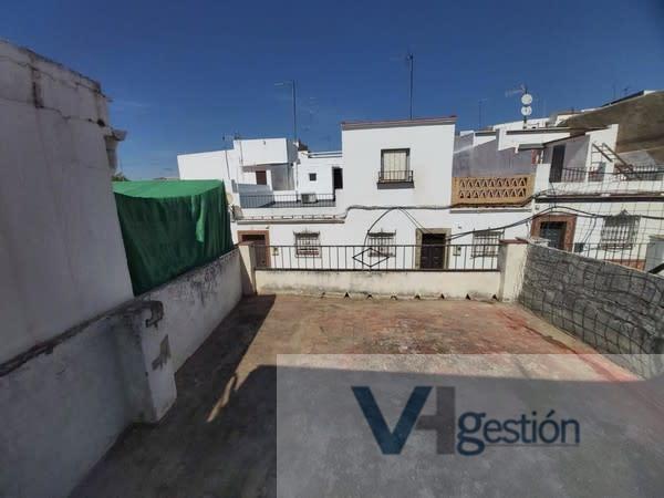 For sale of house in Villamartín