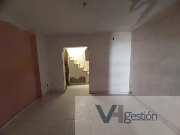 For sale of house in Villamartín