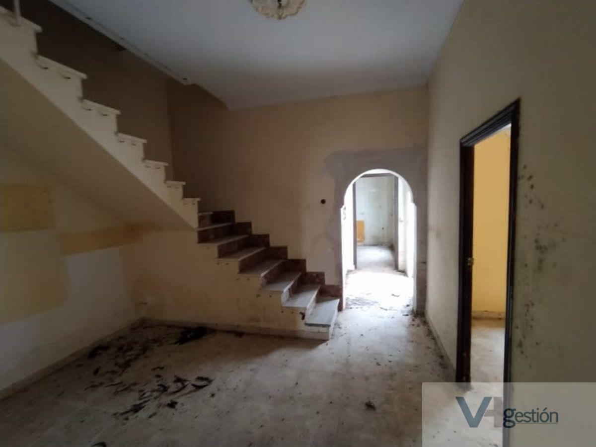 For sale of house in Villamartín