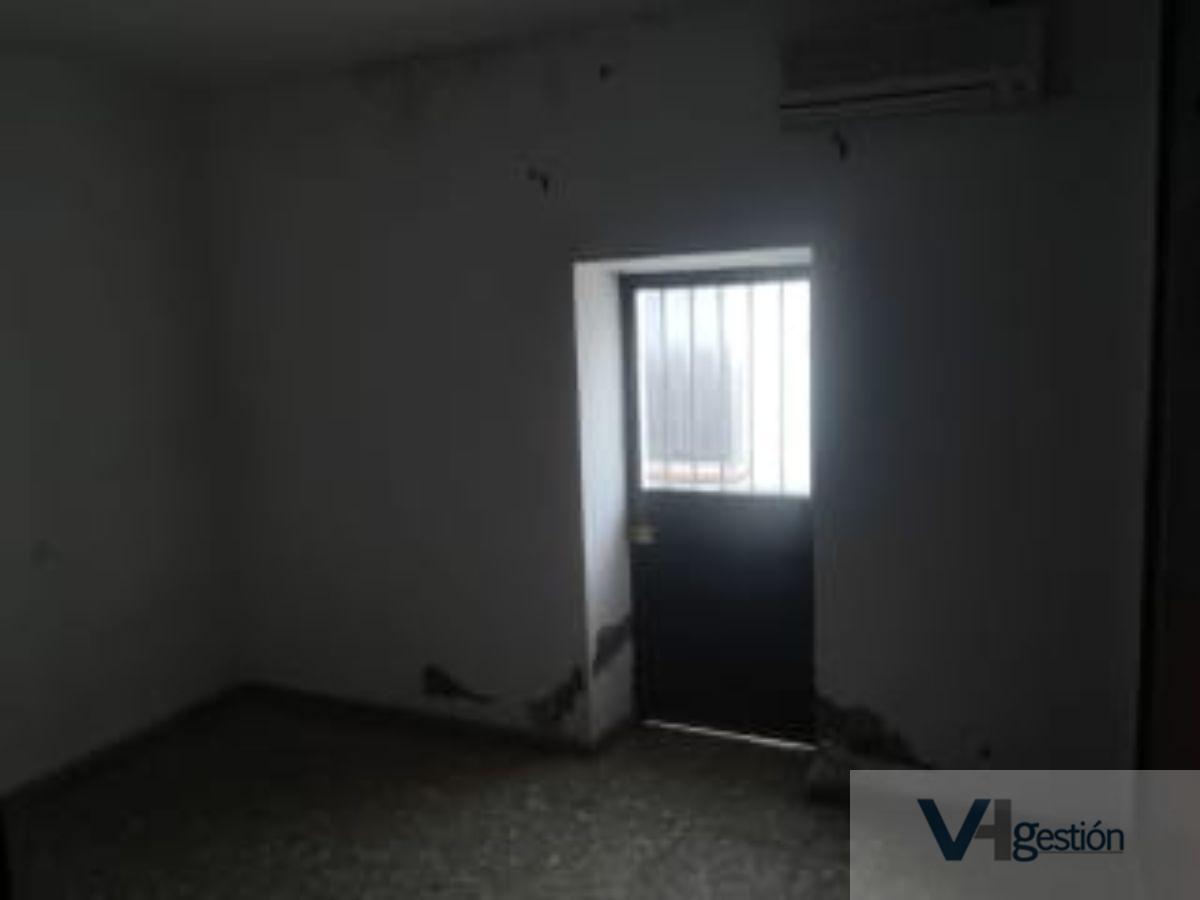 For sale of house in Villamartín