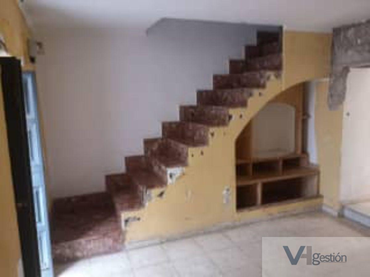 For sale of house in Villamartín