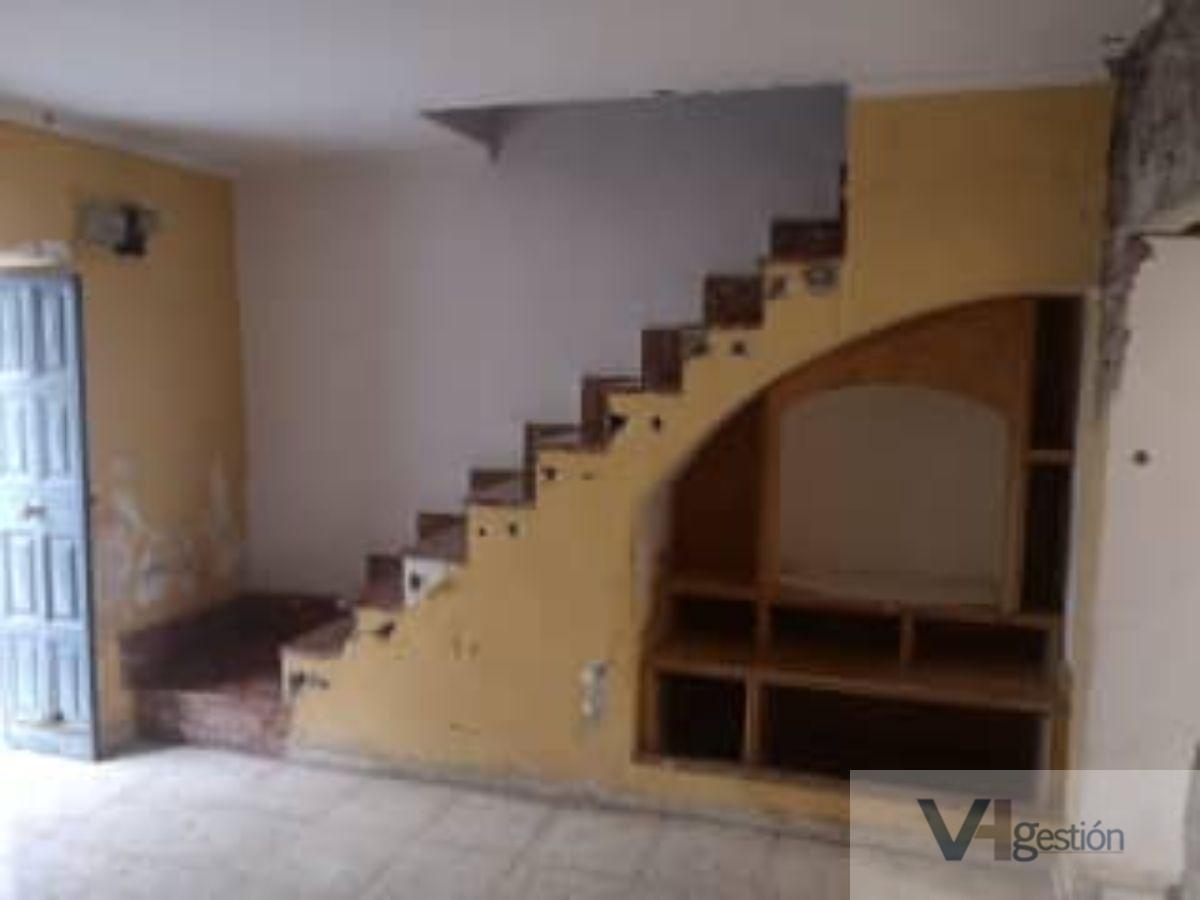 For sale of house in Villamartín