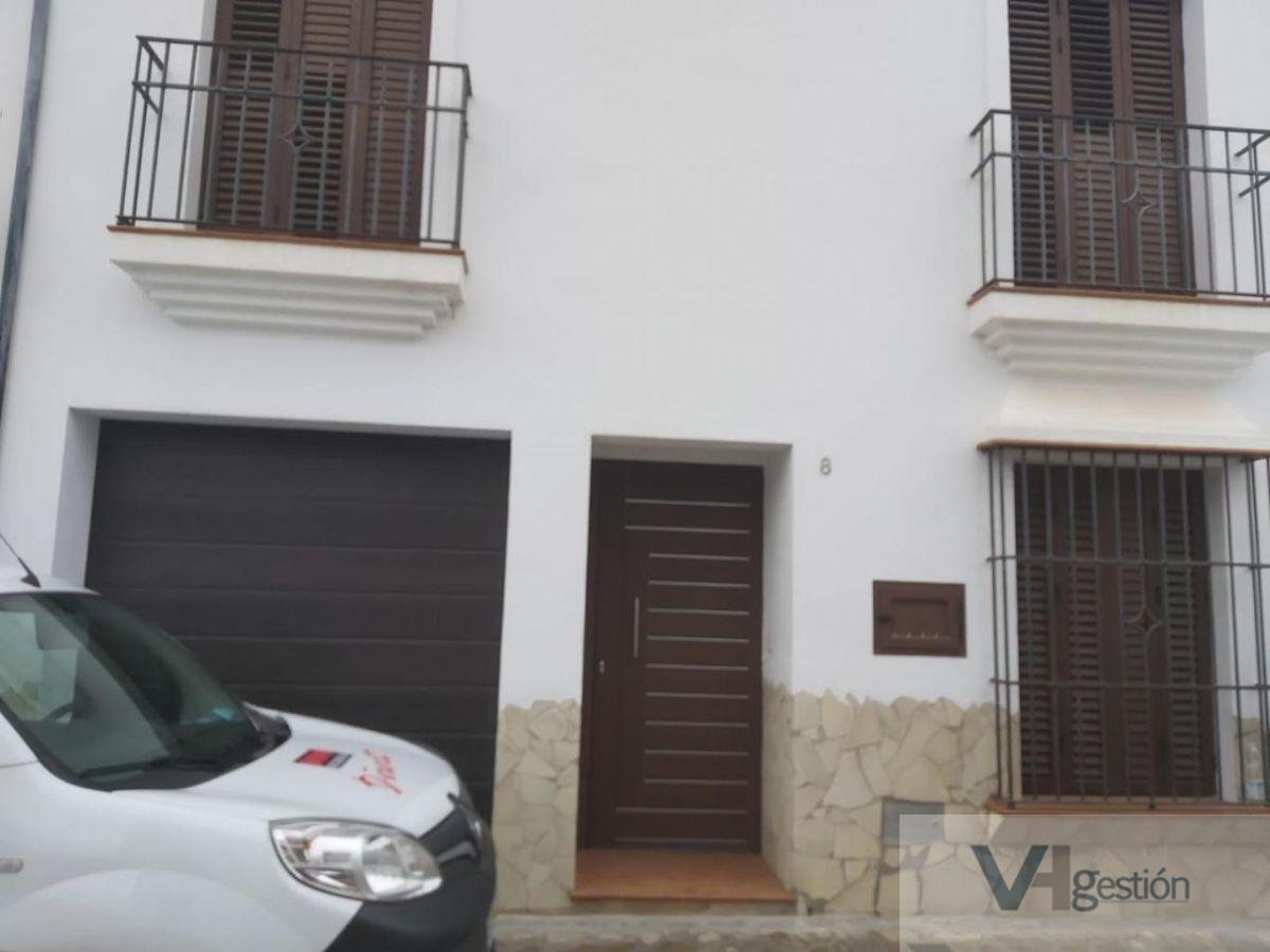 For sale of house in El Gastor