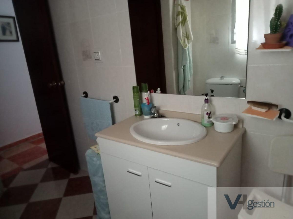 For sale of house in Villamartín