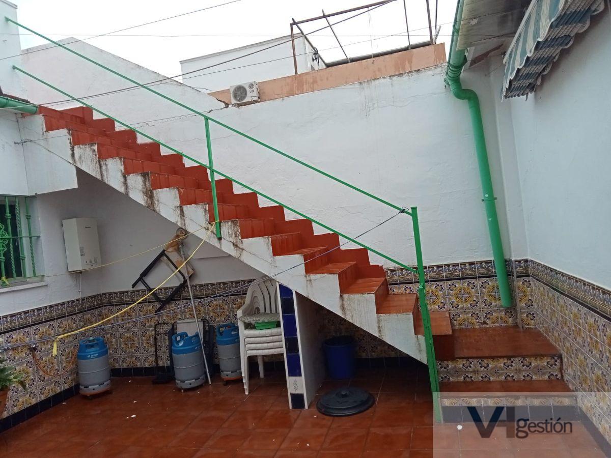 For sale of house in Villamartín