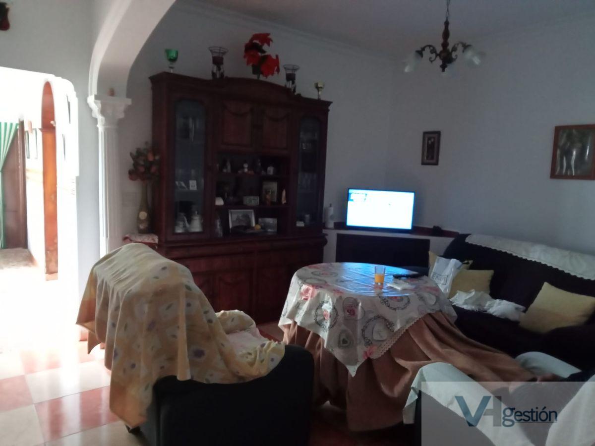 For sale of house in Villamartín