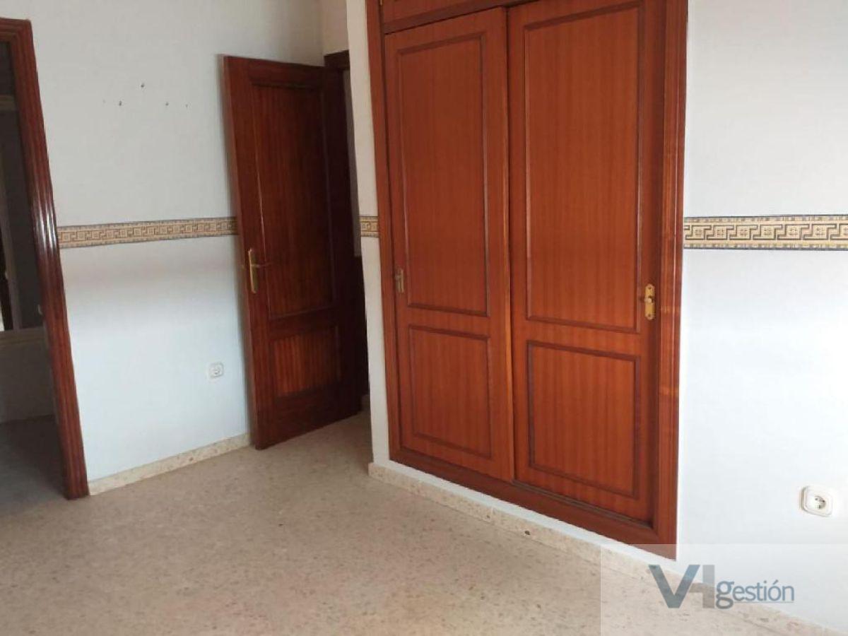 For sale of flat in Prado del Rey