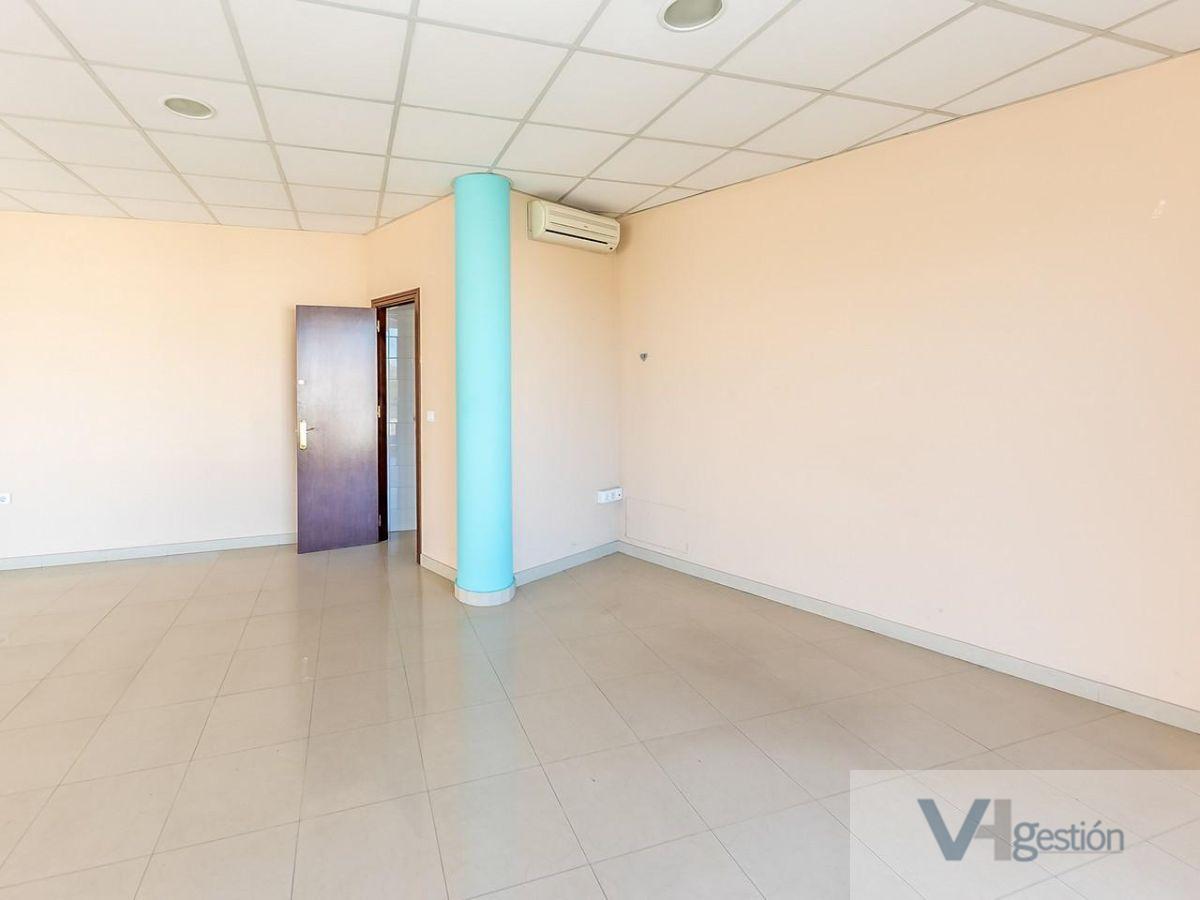 For sale of commercial in Olvera