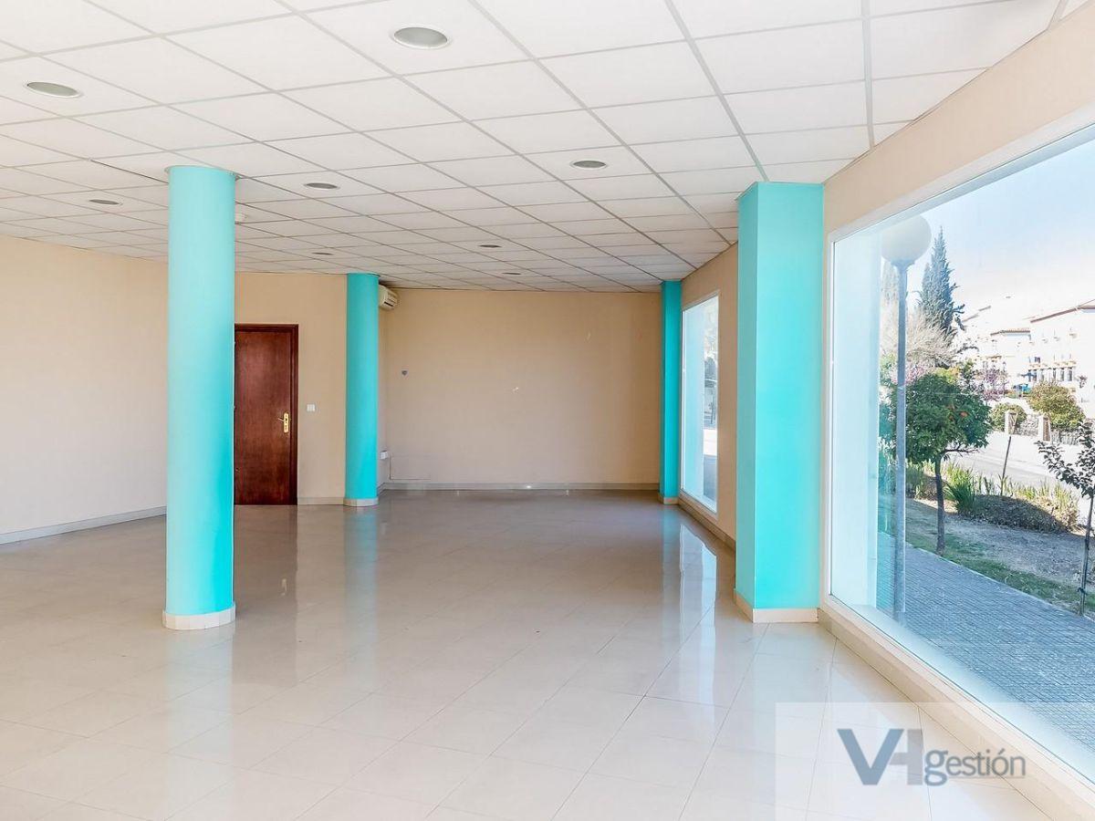 For sale of commercial in Olvera