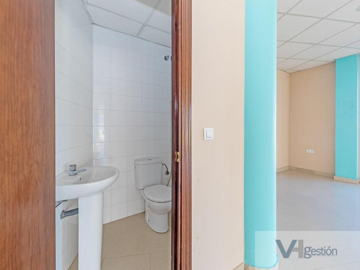 For sale of commercial in Olvera