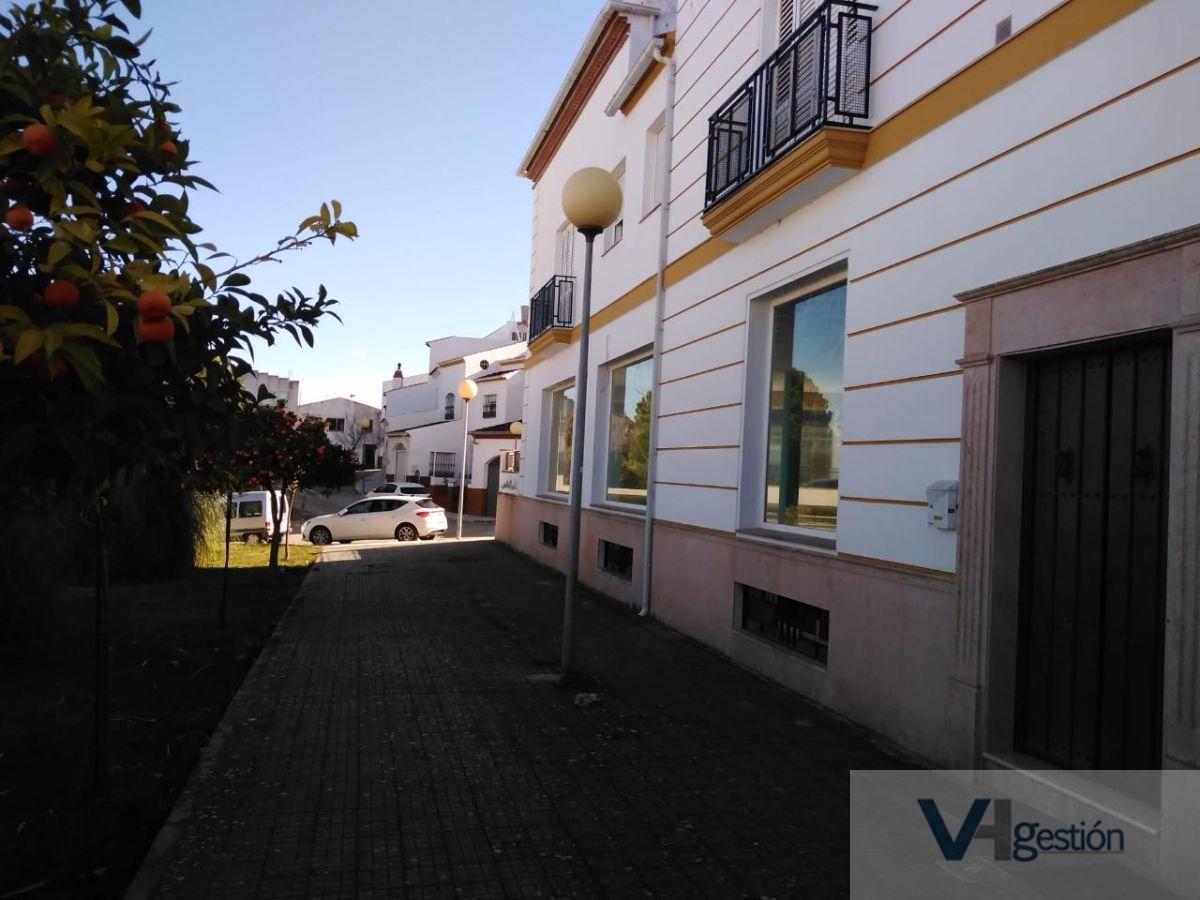 For sale of commercial in Olvera