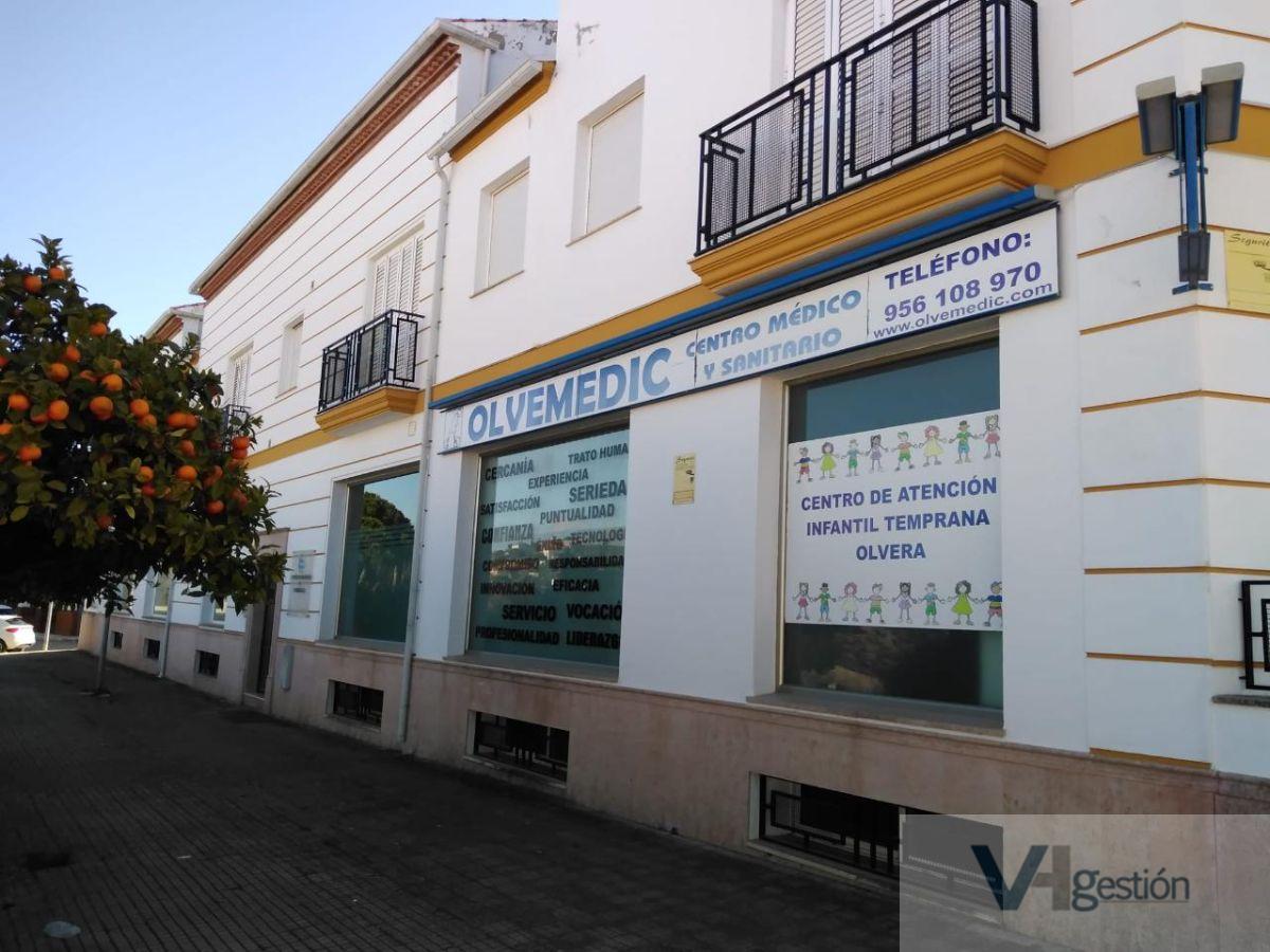 For sale of commercial in Olvera